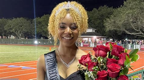 amber wilsondebriano|South Carolina High School Gets First Black Homecoming Queen.